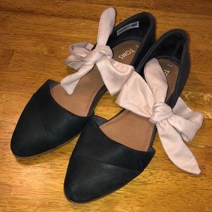 TOMS Flats with Bows